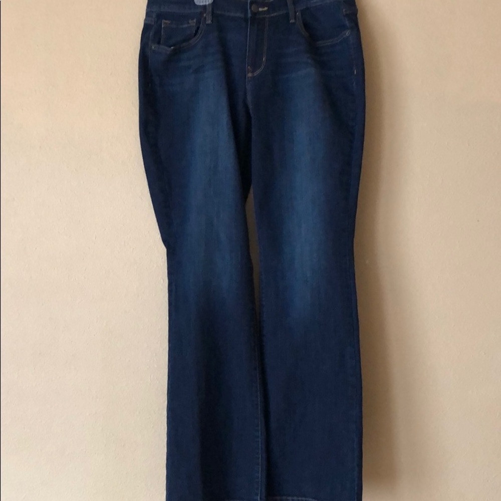NEVER WORN JEANS